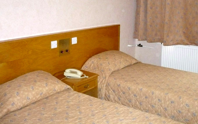 A twin room at Tavistock Hotel