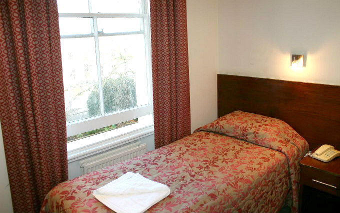 A single room at Wedgewood Hotel London