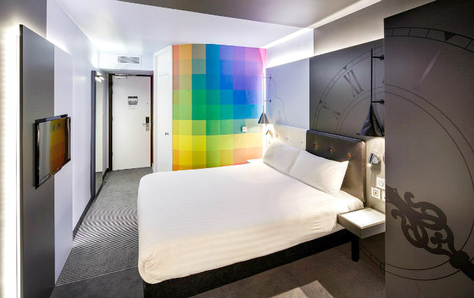 A double room at Southwark Rose Hotel