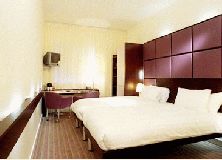 A room at Southwark Rose Hotel