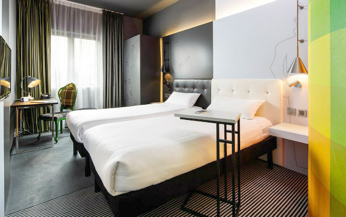 A twin room at Southwark Rose Hotel