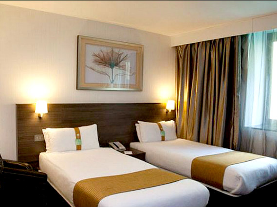 A twin room at Crowne Plaza London Kingston is perfect for two guests