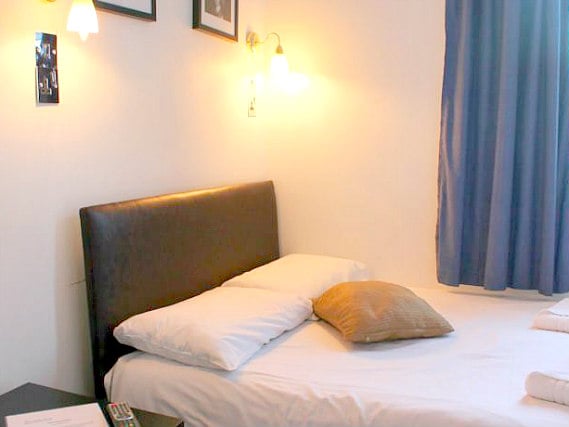 A typical double room at New Dawn Hotel London