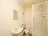 A typical bathroom at The White Lion Hostel