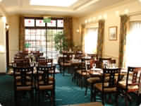 The restaurant at Bridge House Hotel