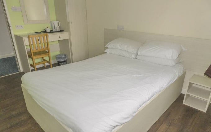 A comfortable double room at Restover Lodge Hotel Doncaster