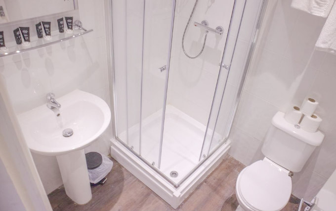 A typical bathroom at Restover Lodge Hotel Doncaster