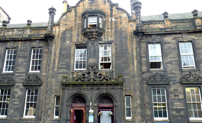 An exterior view of Castle Rock Hostel