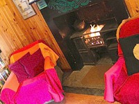 Open fire reception at Royal Mile Backpackers