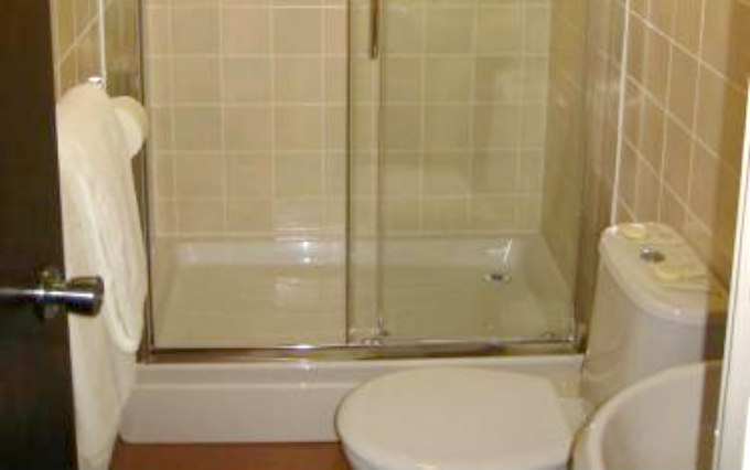 A typical bathroom at The Langham Hotel