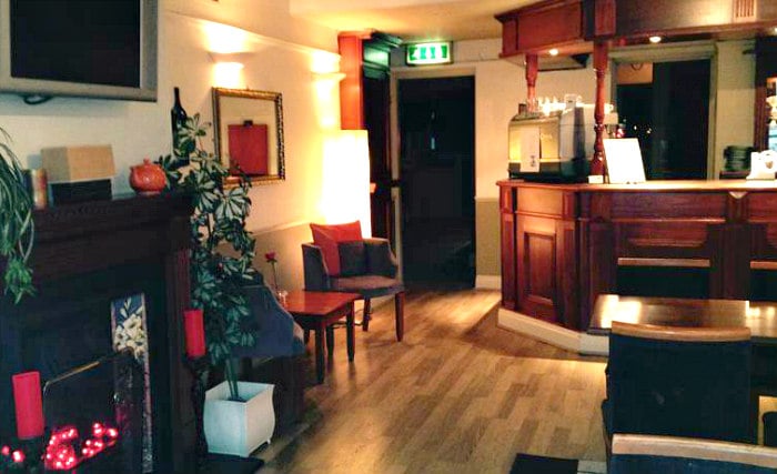 County Hotel Edinburgh has a 24-hour reception so there is always someone to help