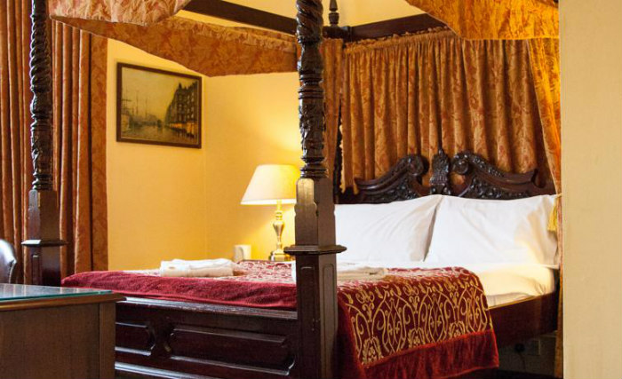 A double room at Inverleith Hotel is perfect for a couple