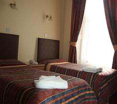 Rooms at Piries Hotel Edinburgh are Large and Spacious