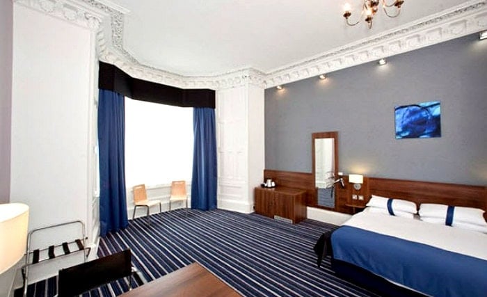 Get a good night's sleep in your comfortable room at Piries Hotel
