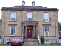 The Impressive Georgian Exterior of Lomond Hotel