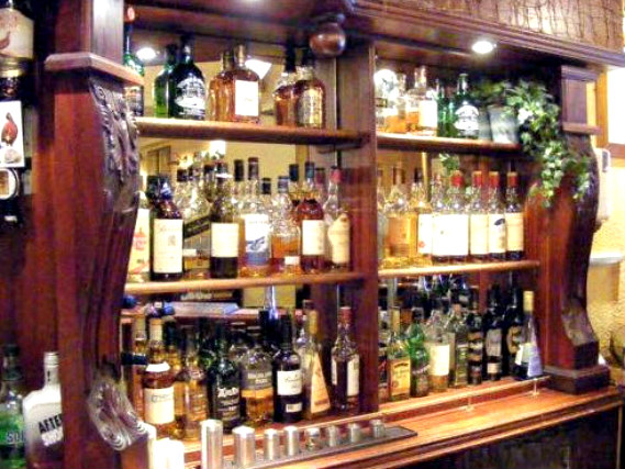 Bar at North Beach Hotel