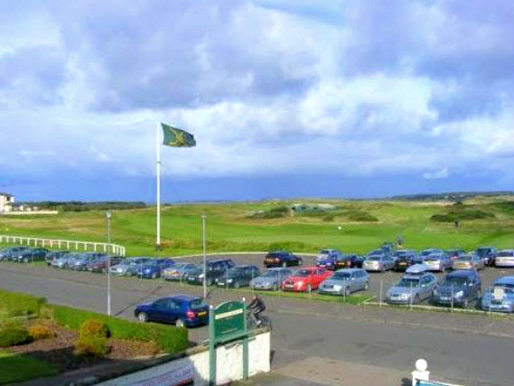 Bring your car and park for free at North Beach Hotel