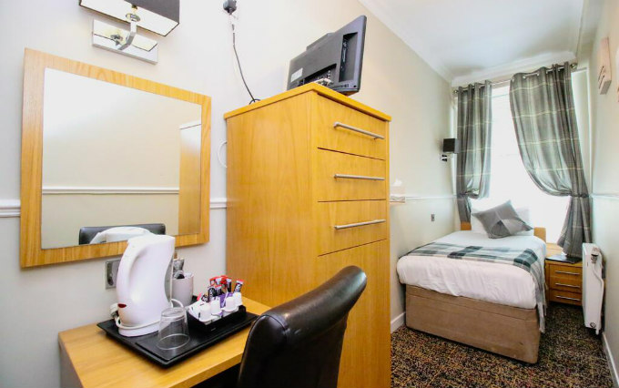 A typical room at Kelvingrove Hotel Glasgow