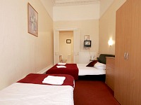 Another triple room Another triple room