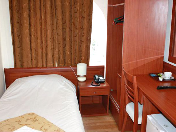 Single rooms at Corner House Hotel provide privacy