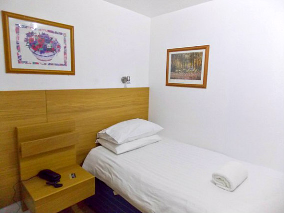 Single rooms at Victorian House Hotel provide privacy