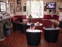 The guest lounge at the Nightingale Lodge