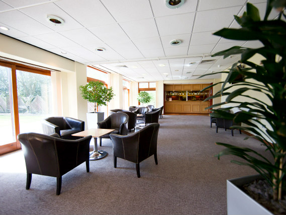 After a busy day, relax with a drink in the bar