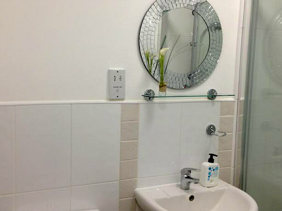 Bathrooms at Apple House Guesthouse Heathrow Airport are sparkly clean