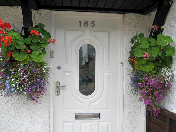 The Apple House Guest House's welcoming entrance