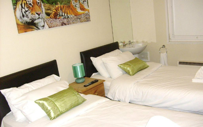 One of the twin room at Metro Inns Teesside