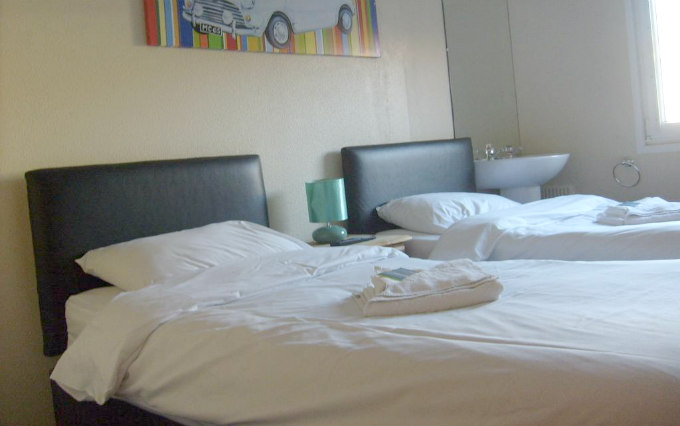 A twin room at Metro Inns Teesside