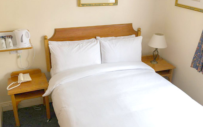 A comfortable double room at Victor Hotel London Victoria