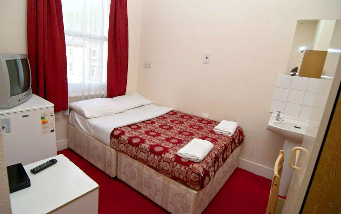 A typical double room at Plaza Hotel Hammersmith