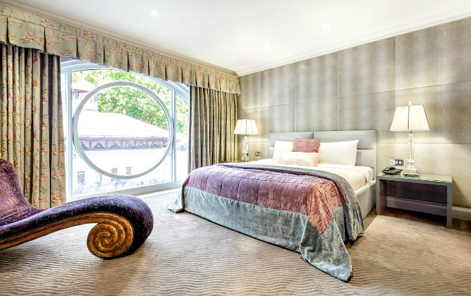 A comfortable double room at Radisson Blu Edwardian Hampshire