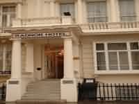 Exterior Radnor Hotel