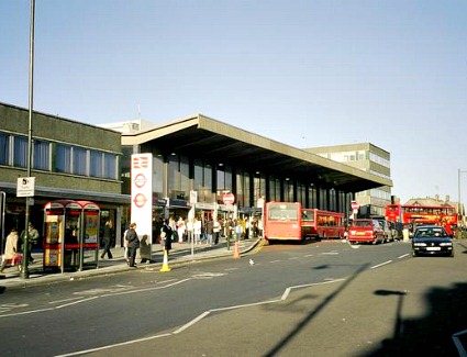 Tel: 0844 472 1800, Lines open 24x7. Exclusive offers, Lowest prices, Book now!