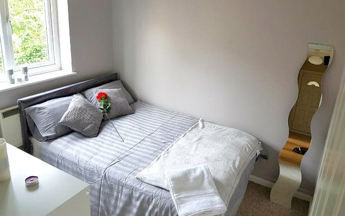 A double room at Woodstock Guest House Croydon