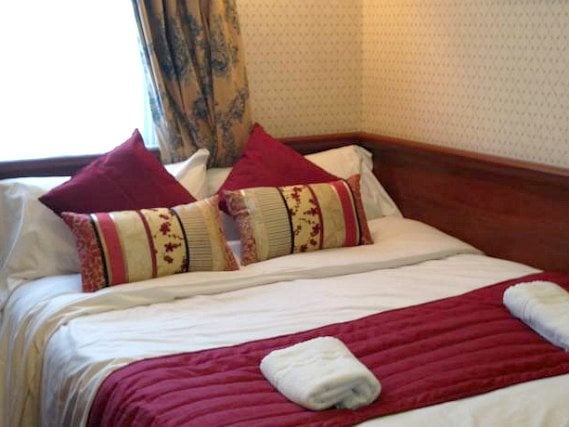 Get a good night's sleep in your comfortable room at Avon Hotel London