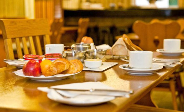 Get your day off to a great start with a full English breakfast at Beaver Hotel