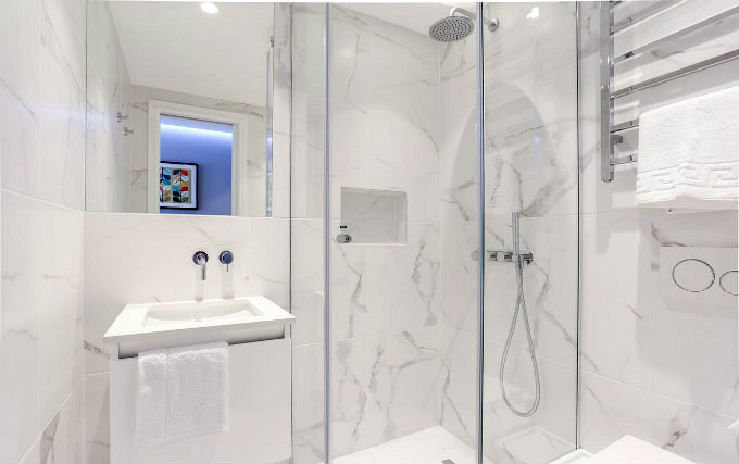 A typical shower system at Monocrown London Studios