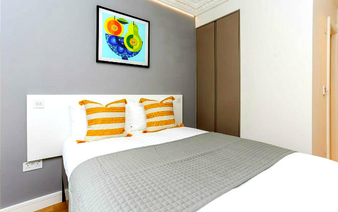 A double room at Monocrown London Studios