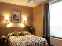 A Typical Ensuite Double Room at Sidney Hotel London