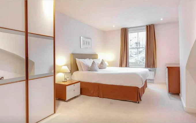 A double room at Somerset Kensington Gardens Apartments