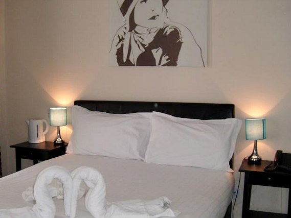 A double room at 27 Paddington Hotel is perfect for a couple