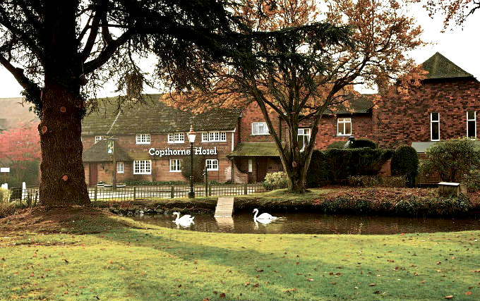 The attractive gardens and exterior of Copthorne London Gatwick