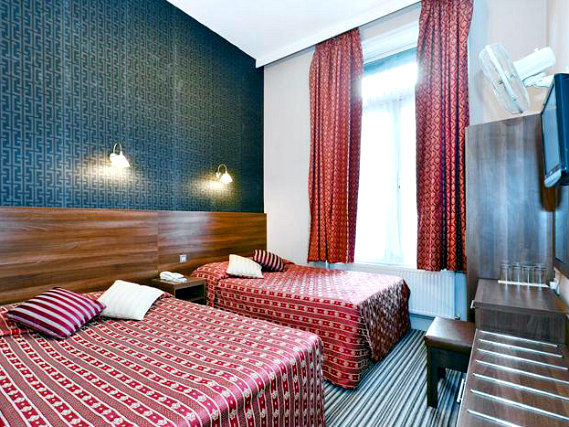 Quad rooms at Hotel Oliver are the ideal choice for groups of friends or families