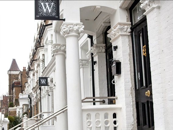 The W14 Hotel London is situated in a prime location in Kensington close to Olympia Exhibition Centre