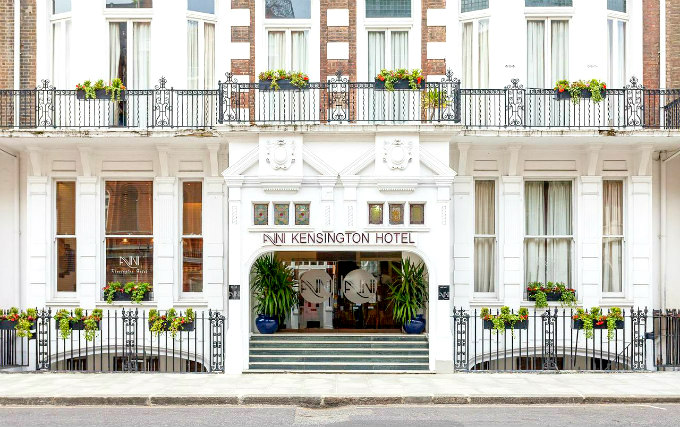 An exterior view of Avni Kensington Hotel