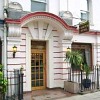 London Bed and Breakfast Carlton Hotel