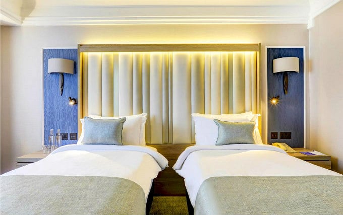 Twin room at Danubius Hotel Regents Park